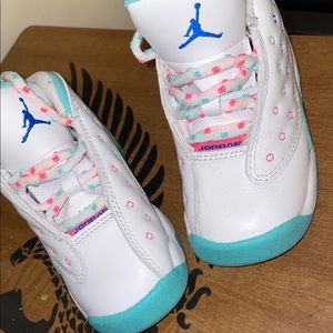 White soar- Aurora Green Jordan retro 13